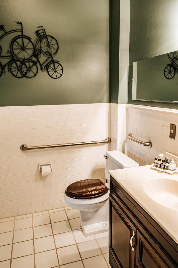Heritage House Bed & Breakfast - Boutique Adults-Only Inn 欧佩莱卡 外观 照片