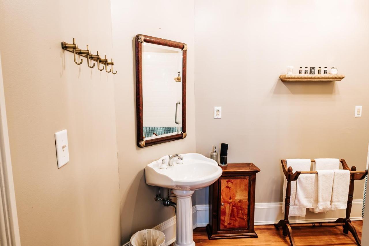 Heritage House Bed & Breakfast - Boutique Adults-Only Inn 欧佩莱卡 外观 照片